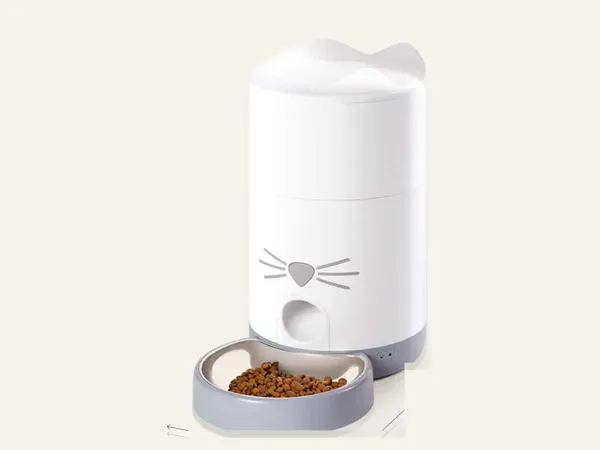 Image: Catit (Rolf C. Hagen) Catit PIXI Smart Feeder